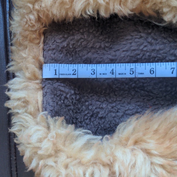 Vintage shearling jacket - Picture 11 of 16